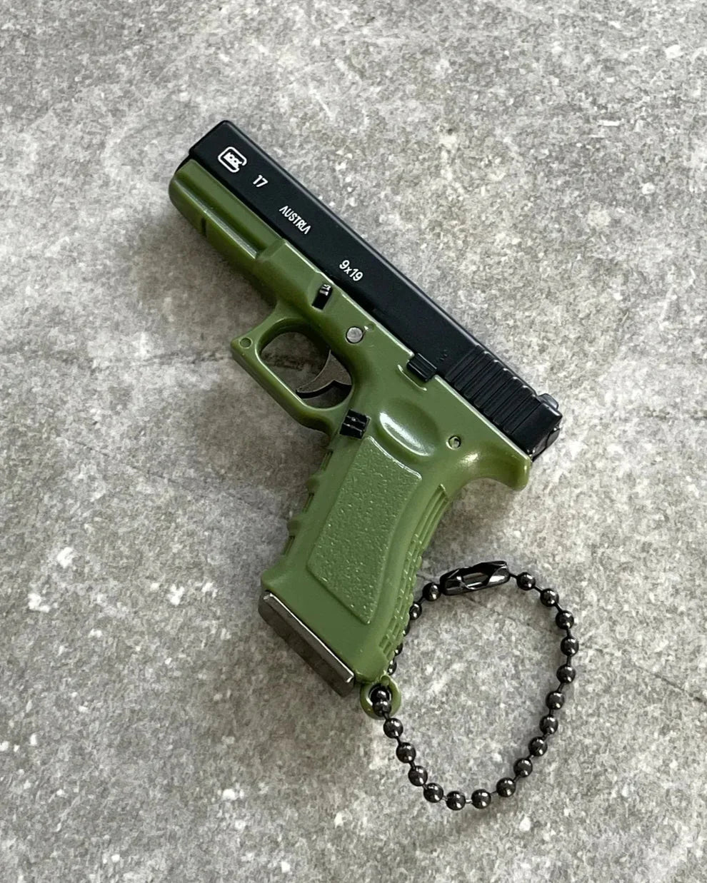 KeyArsenal™ Glock 17 Detachable Keychain