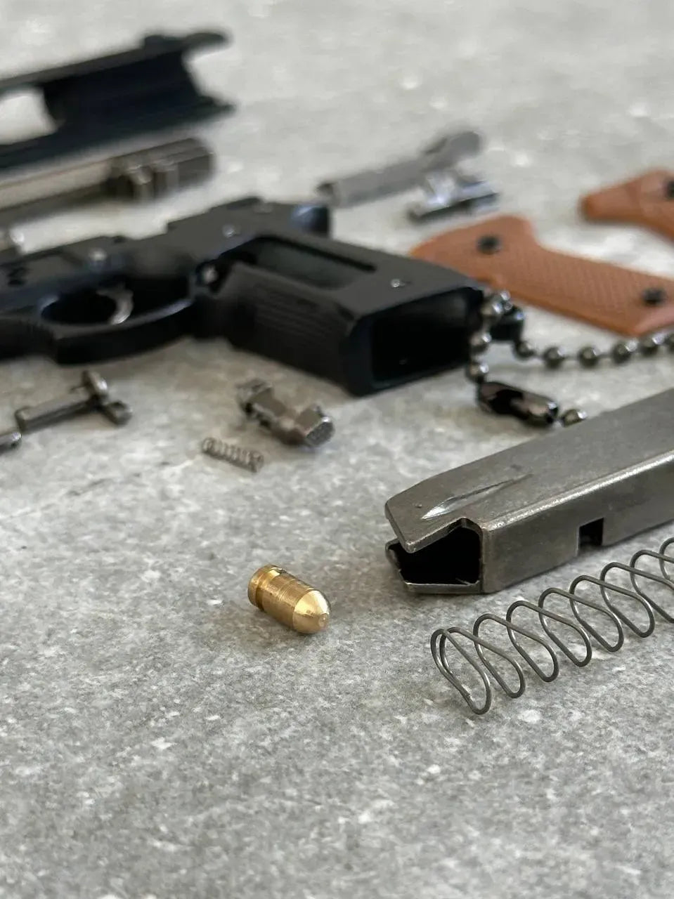 KeyArsenal™ Beretta Detachable Keychain