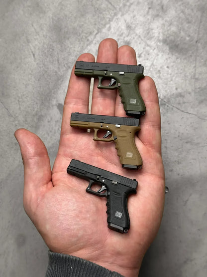 KeyArsenal™ Glock 17 Ejection Detachable Keychain - KeyArsenal